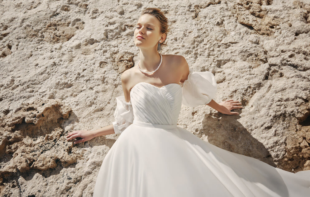 BEIGE（ベージュ）DRESS写真1