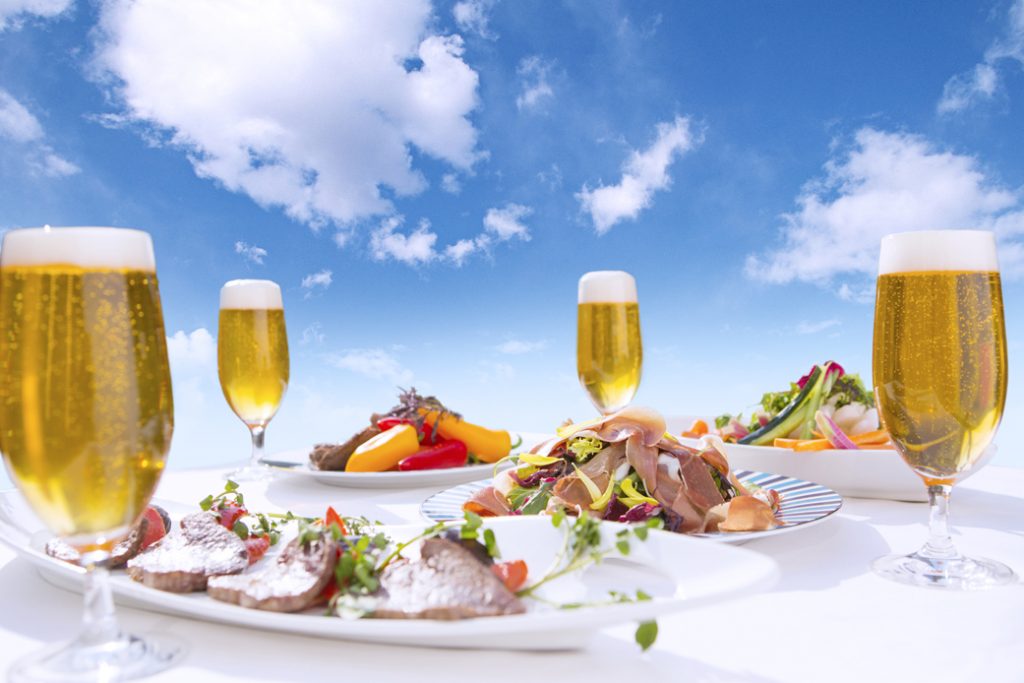 非日常空間で夏のお楽しみ！冷たいビールとB.B.Q